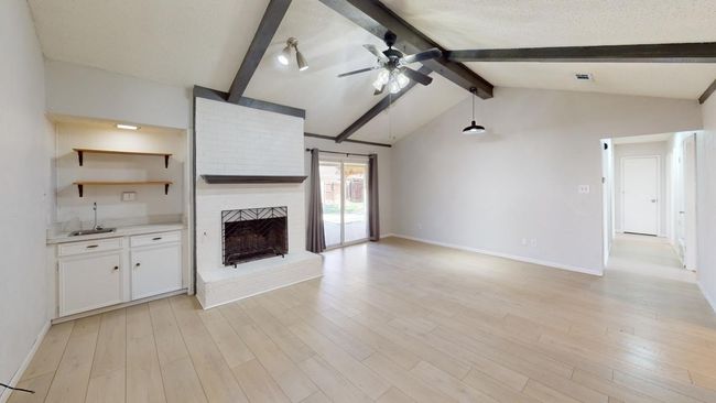 69 Lakewood Dr, House other with 3 bedrooms, 2 bathrooms and null parking in Hickory Creek TX | Image 6