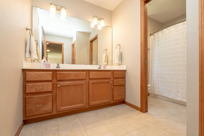 2128 Kelly Cir, House other with 5 bedrooms, 4 bathrooms and null parking in Shakopee MN | Image 25