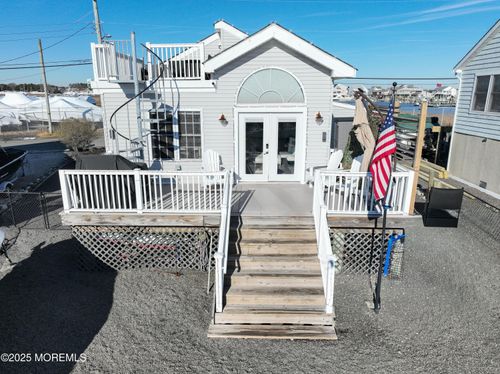 25b Carroll Ave, Tuckerton, NJ, 08087 | Card Image