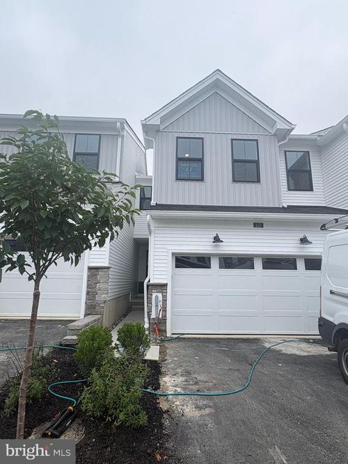 206 Declan Ct, DOWNINGTOWN, PA, 19335-2077 | Card Image