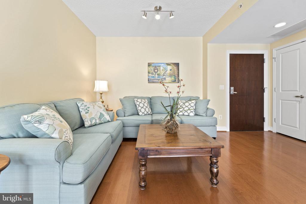 Residential in ARLINGTON 5
