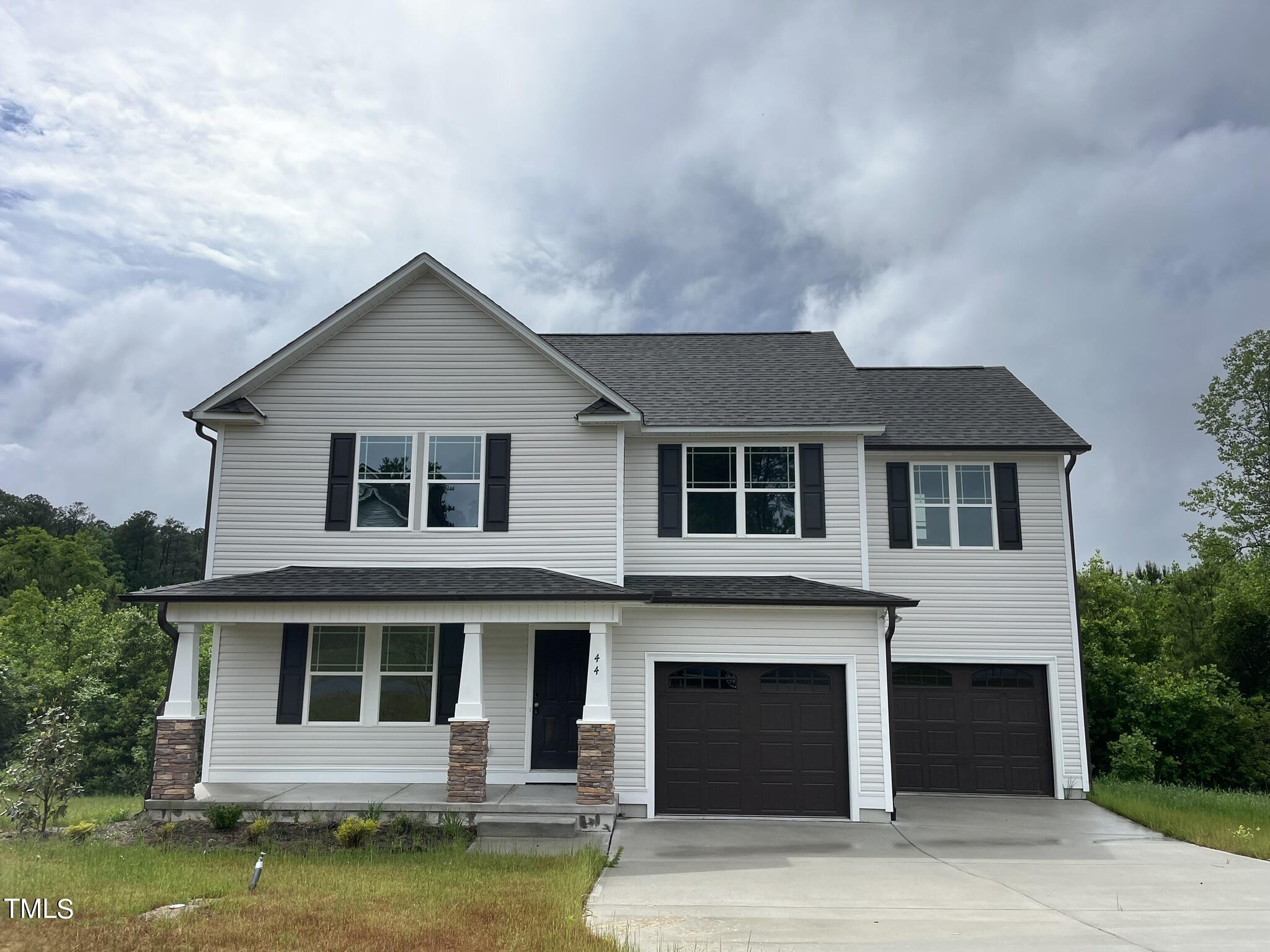 Apple Grove Ln, Four Oaks, NC 27524
