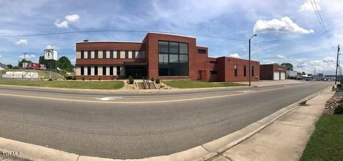 1913 W State St, Bristol, VA, 24201-3641 | Card Image