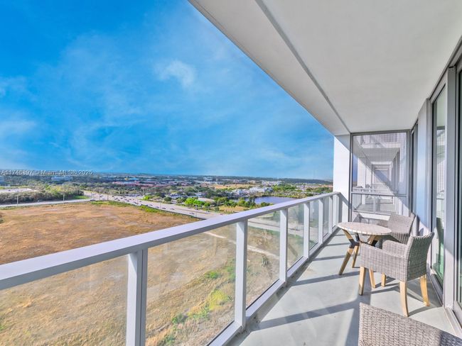 APT-1507 - 2000 Metropica Way, Condo with 2 bedrooms, 2 bathrooms and null parking in Sunrise FL | Image 27