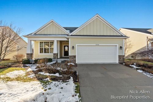 3792 Preserve Dr Ne, Belmont, MI, 49306-8504 | Card Image
