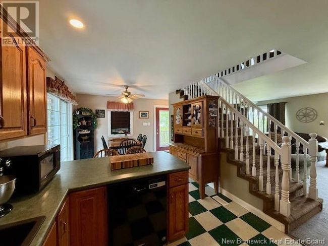 7 4 Rte, House other with 3 bedrooms, 3 bathrooms and null parking in Harvey York Co NB | Image 9
