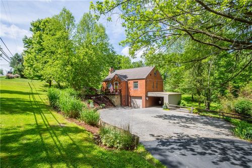 105 Brookwood Rd, Venetia, PA, 15367-1037 | Card Image