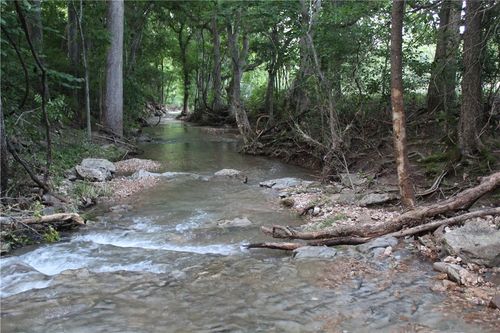 474 Marion County 4036, Yellville, AR, 72687-9063 | Card Image