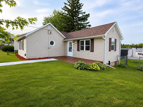 113 E Hall St, Kendall, WI, 54638-4501 | Card Image