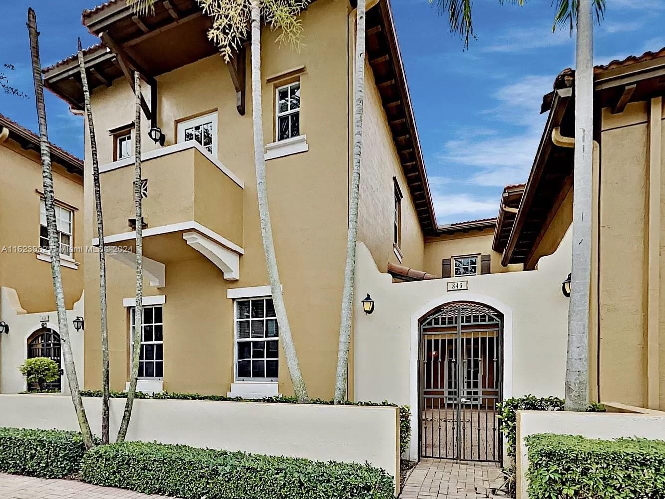146th Ter, Pembroke Pines, FL 33027