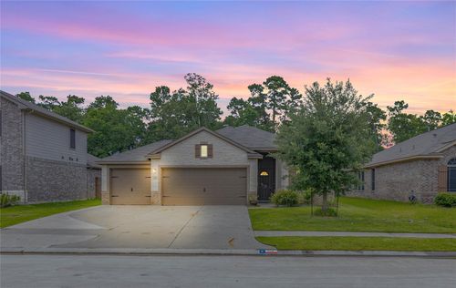 426 Kickapoo Dr, Anahuac, TX, 77514-1967 | Card Image