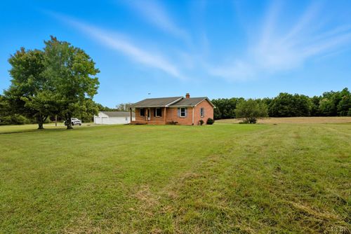 8147 Red House Rd, Phenix, VA, 23959-2315 | Card Image