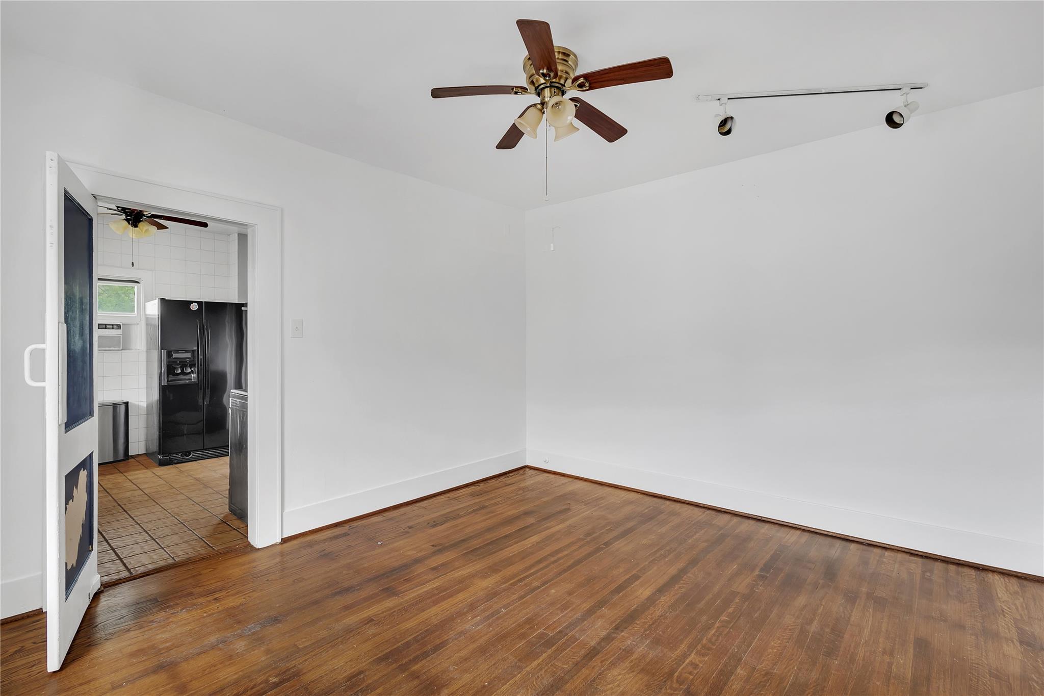 Residential Income in Houston 4