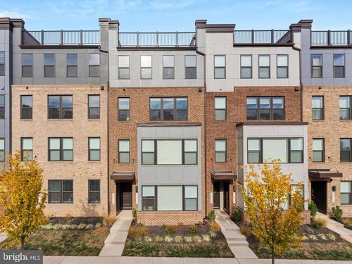 43812 Middleway Ter, ASHBURN, VA, 20147-7049 | Card Image