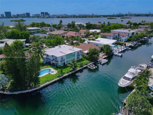 13300 Biscayne Bay Ter, North Miami, FL, 33181-2231 | Card Image