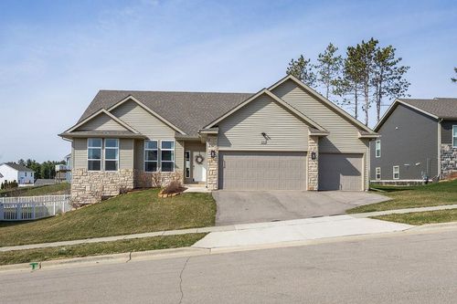 931 Margarets Way Way, Belleville, WI, 53508 | Card Image