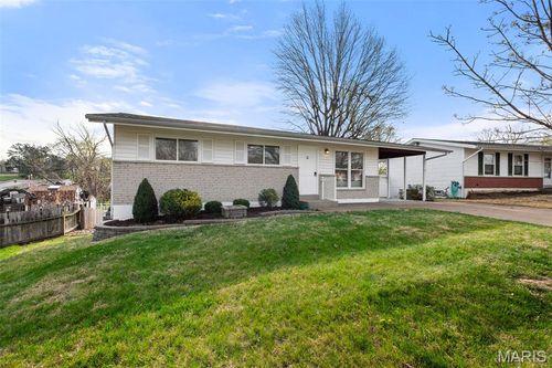 4512 Burncoate Dr, Oakville, MO, 63129-3712 | Card Image