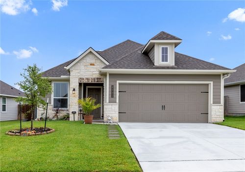 4792 Holm Oak Rd, Bryan, TX, 77845-2711 | Card Image