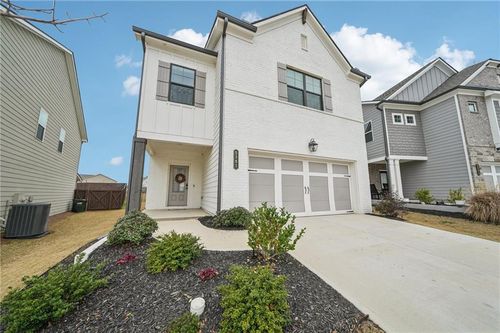 5305 Fox Hill Ln, Oakwood, GA, 30566-4325 | Card Image