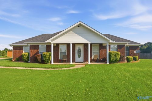 213 Smokey Hills Ct, New Market, AL, 35761-7677 | Card Image