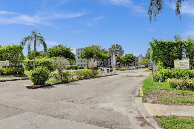 APT-506 - 8720 N Sherman Cir, Condo with 2 bedrooms, 2 bathrooms and null parking in Miramar FL | Image 46
