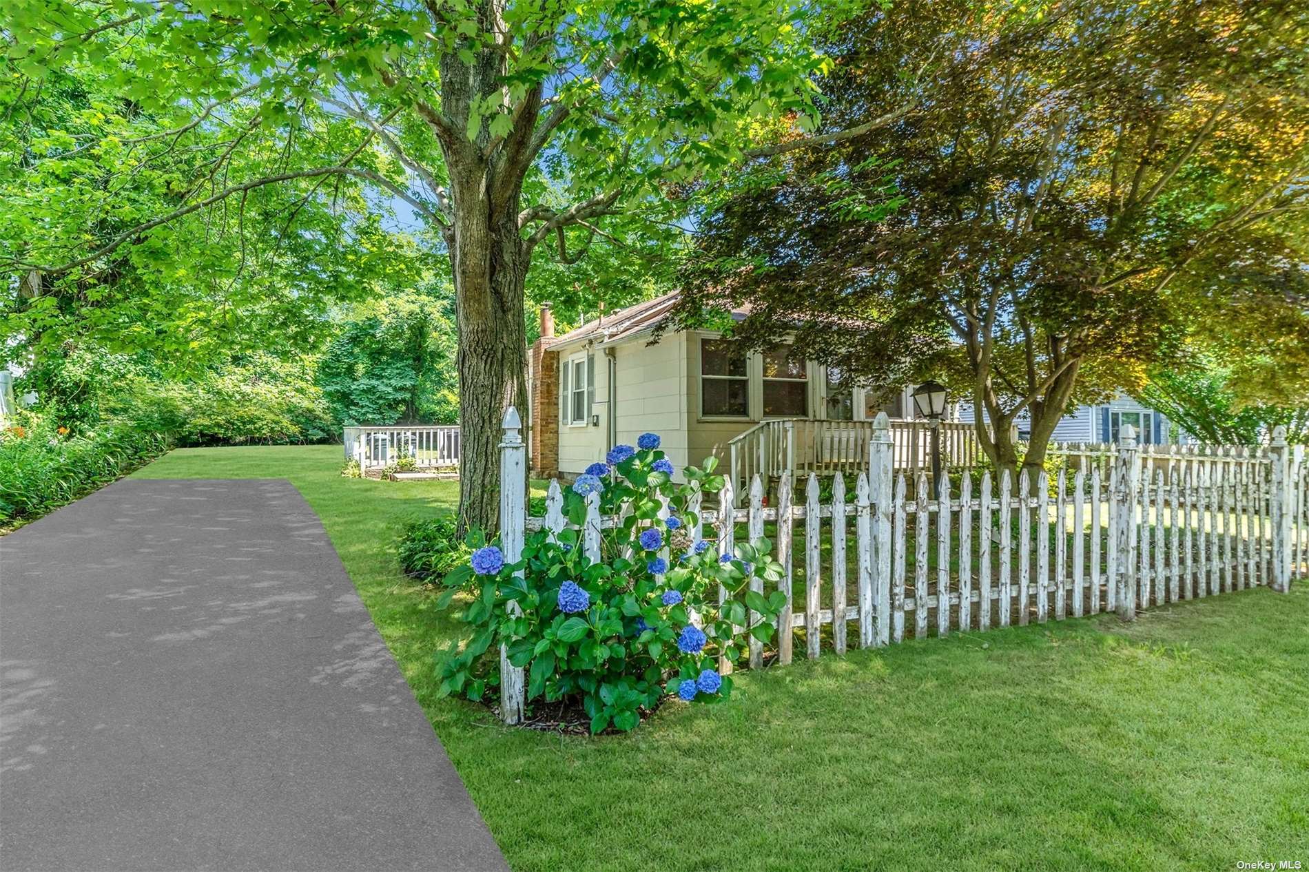 Prince Rd, Rocky Point, NY 11778