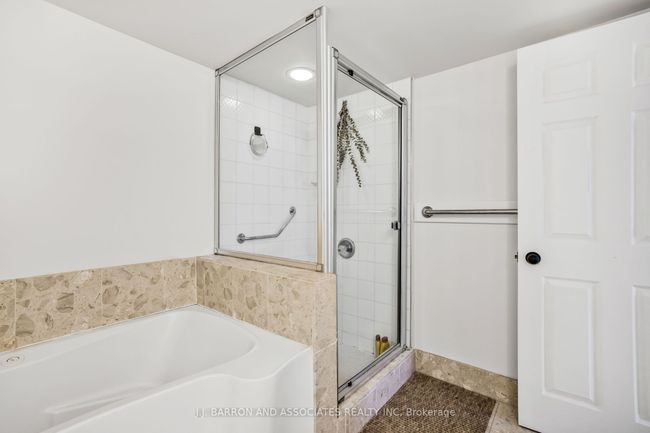 114 - 14924 Yonge St, Condo with 2 bedrooms, 2 bathrooms and null parking in Aurora ON | Image 25