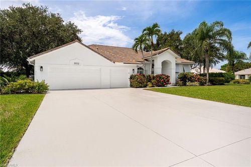 2022 Teagarden Ln, NAPLES, FL, 34110-1094 | Card Image