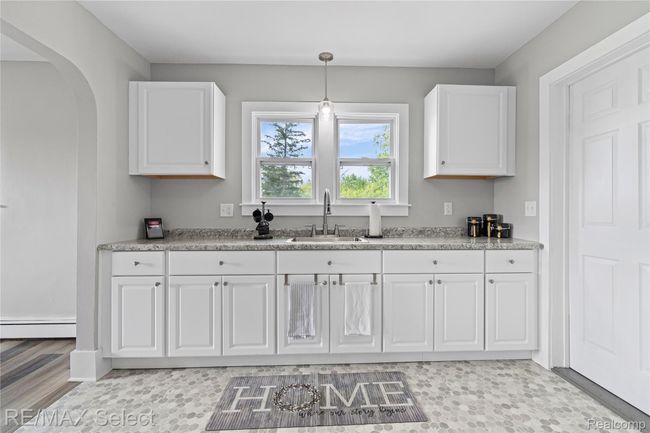 3933 East St 16.jpg | Image 15