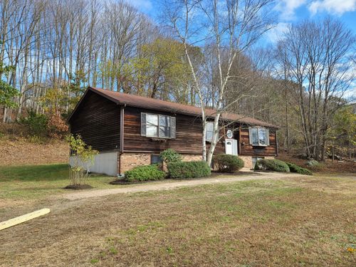 155 Flanders Rd, Niantic, CT, 06357-1202 | Card Image