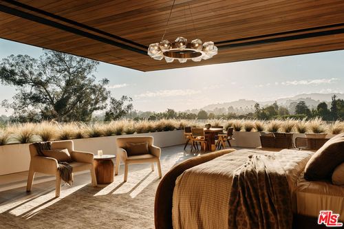 401 N Tigertail Rd, Los Angeles, CA, 90049 | Card Image