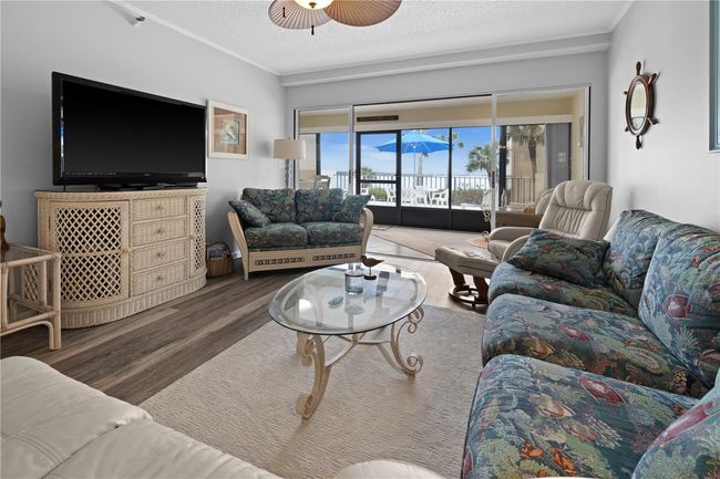 Living Room to Florida Room | Image 13