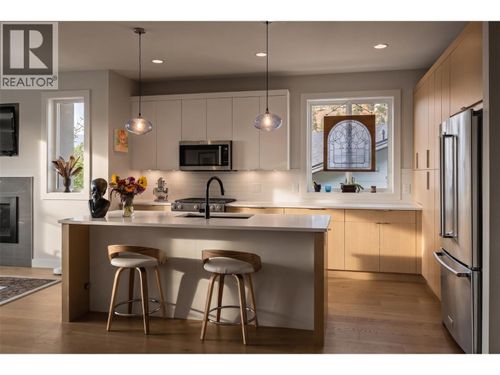 8-1349 Rocky Point Drive, Kelowna, BC, V1V0B5 | Card Image