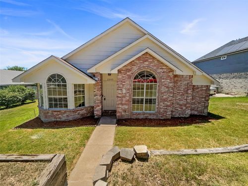 2305 Rockhill Rd, Mckinney, TX, 75072-3717 | Card Image