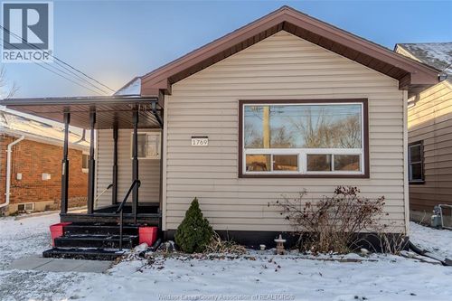 1769 Balfour Blvd, Windsor, ON, N8T2S2 | Card Image