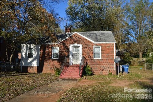 316 Westwood Dr, Statesville, NC, 28677-4141 | Card Image