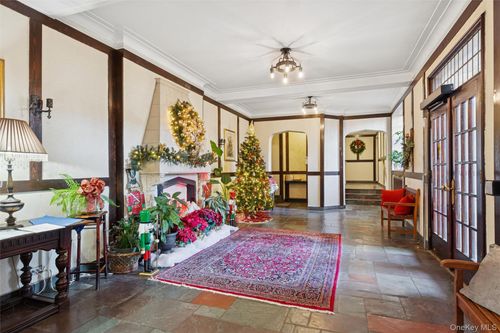 apt-3a-150 Burns St, Forest Hills, NY, 11375-6110 | Card Image