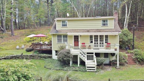 826 Buck Rd, Stone Ridge, NY, 12484-5545 | Card Image