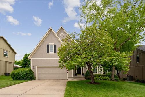 5901 W 153rd St, Overland Park, KS, 66223-3212 | Card Image