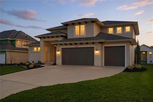 21913 W 99th Ter, Lenexa, KS, 66220-2201 | Card Image