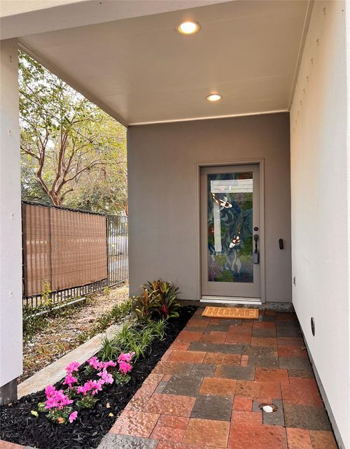 2224 Bastrop St, Houston, TX, 77003-5916 | Card Image