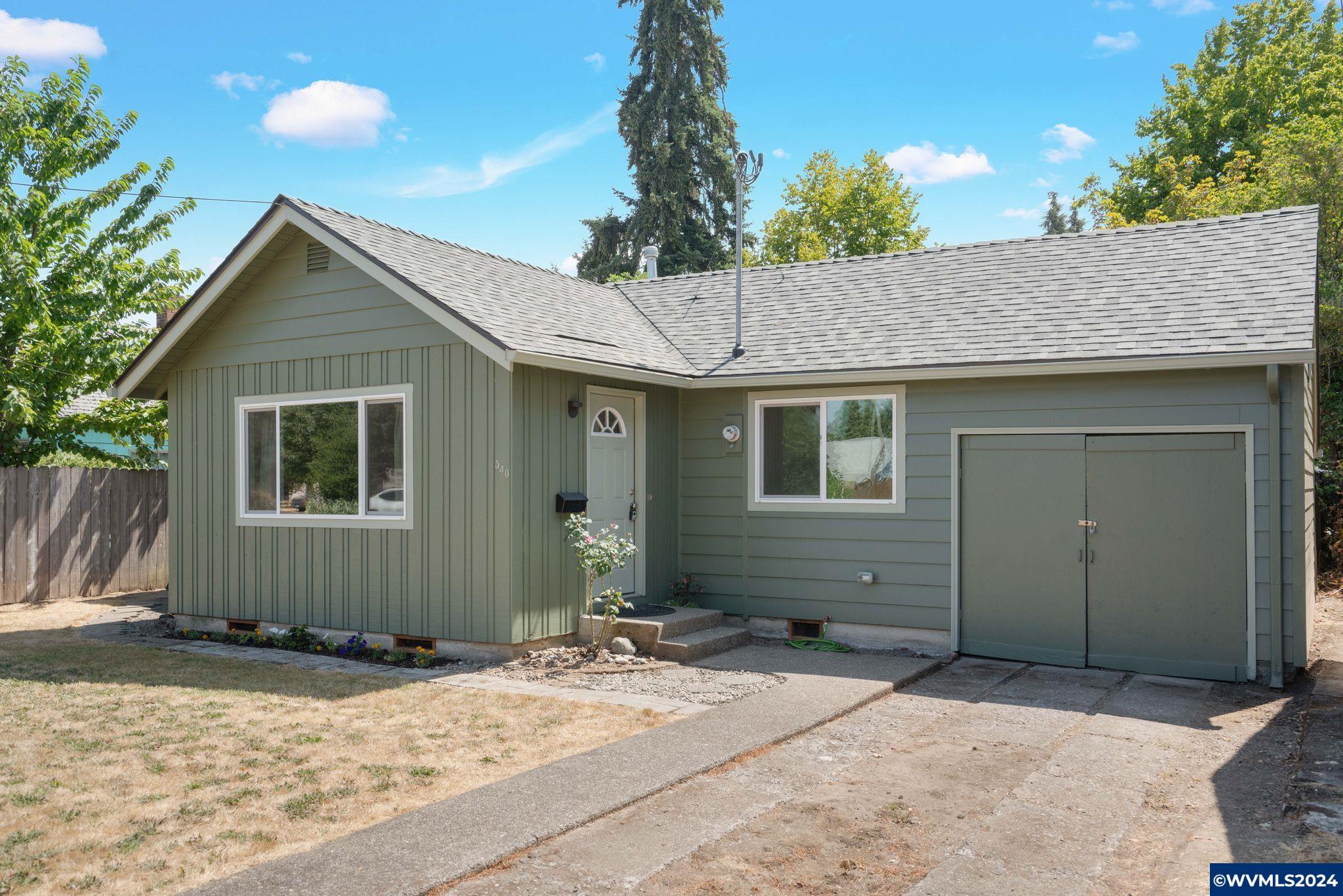 Morton St, Lebanon, OR 97355