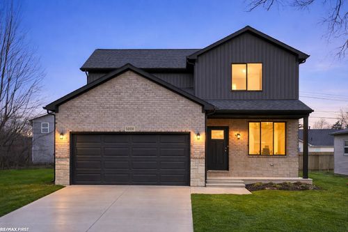 50591 Walpole St, New Baltimore, MI, 48047-1676 | Card Image