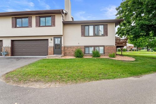 5501 84 1/2 Ave N, Brooklyn Park, MN, 55443-2197 | Card Image