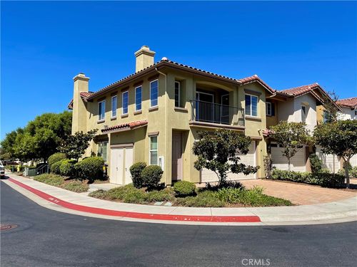 1351 Isabella Way, Vista, CA, 92084-4021 | Card Image