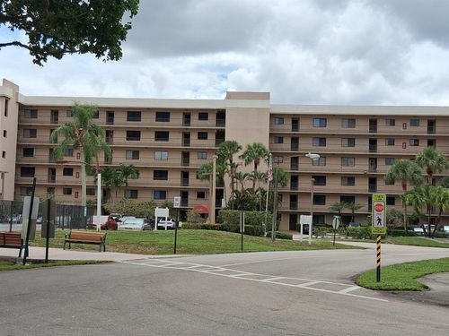 apt-206-7770 Tahiti Ln, Lake Worth, FL, 33467-4949 | Card Image