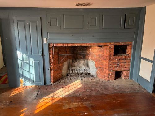 209 Pleasant St, Epping, NH, 03042-2121 | Card Image