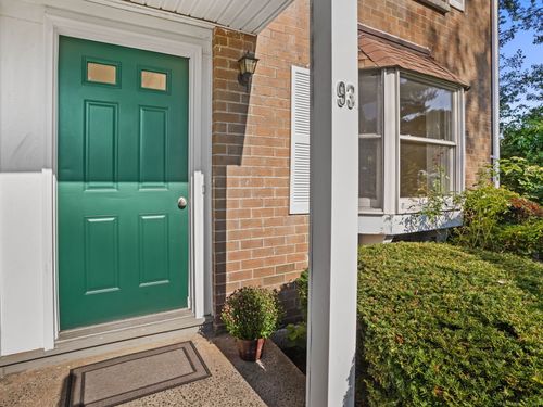 apt-93-240 Sunnyridge Ave, Fairfield, CT, 06824-4650 | Card Image