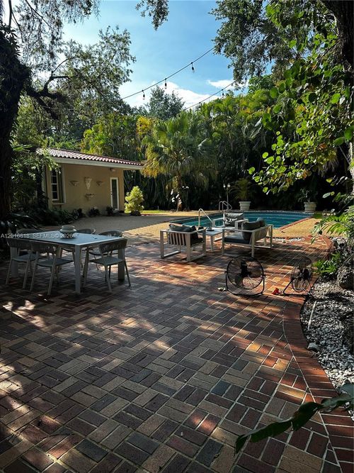 0-721 Saldano Ave, Coral Gables, FL, 33143 | Card Image
