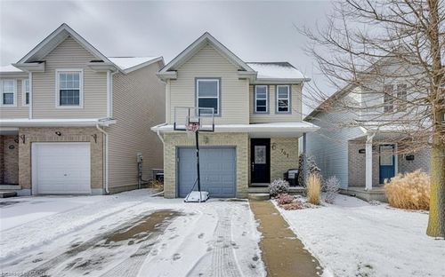 707 Paris Blvd, Waterloo, ON, N2T2X9 | Card Image